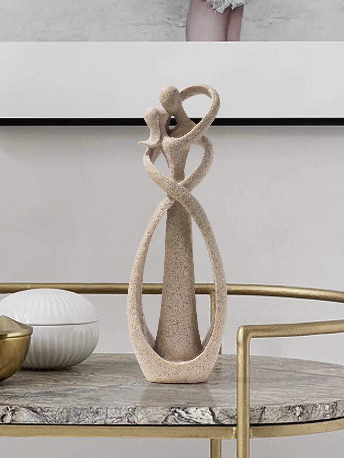 Nordic Embracing Couple Sculpture - Modern Minimalist Home Decor
