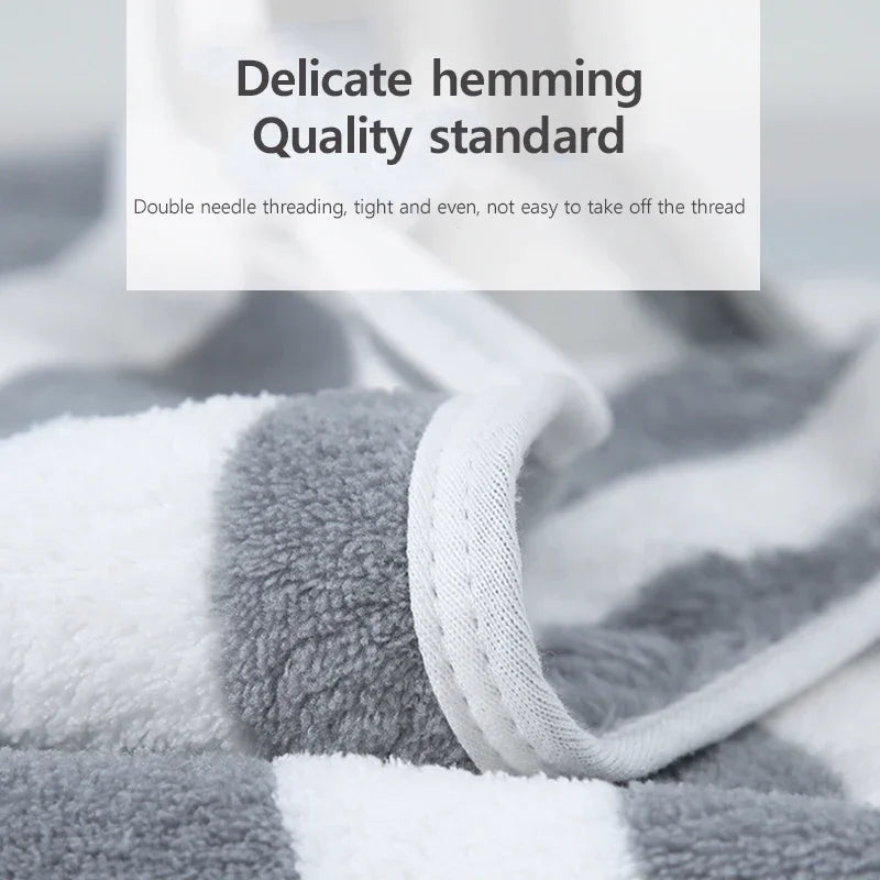 Ultra-Absorbent Bath Towel - Soft & Quick-Drying Terry Cloth for Bathroom