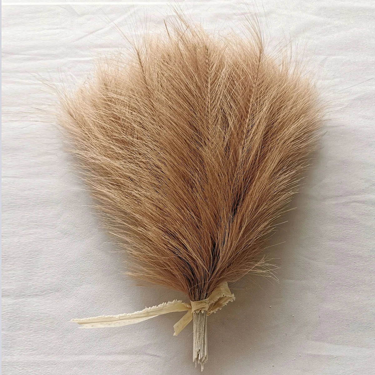 Artificial Pampas Grass Stems (10 Pack) - Boho Wedding & Home Decor